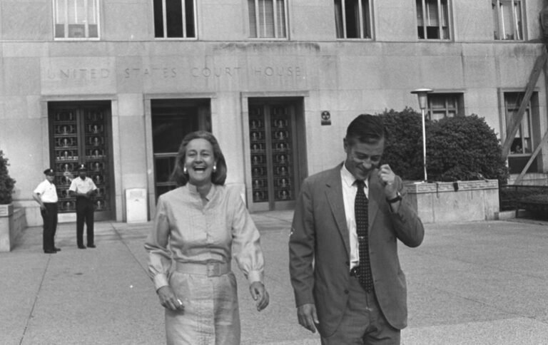 My Grandmother Stood Up to Nixon—Jeff Bezos Should Take Note