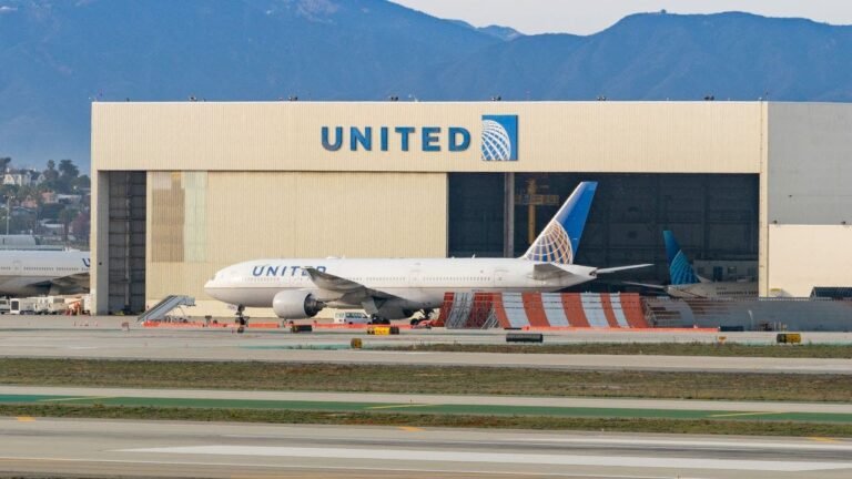 United Airlines sees demand rise in July, expects ‘strong finish’ to 2025