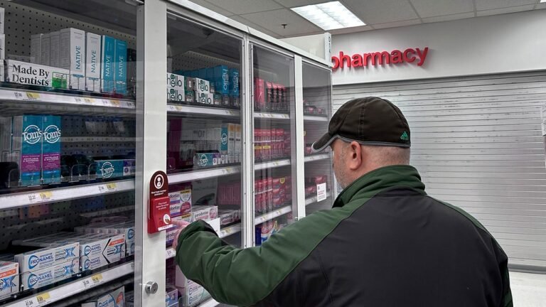 Washington Post columnist says CVS anti-theft measures alienate customers