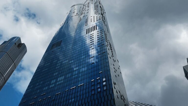 Wealthy New Yorkers eye Florida real estate after Mamdani’s primary win