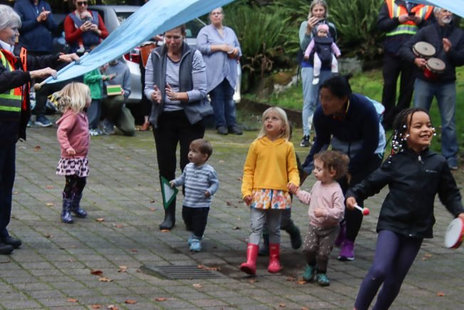 West Seattle Blog… | WEEKEND PREVIEW: Fauntleroy salmon welcome is on for Sunday, rain or shine!