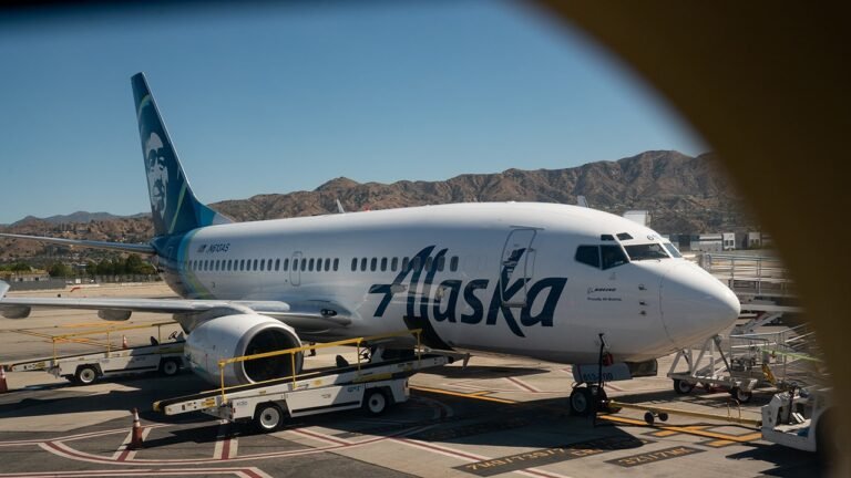 Alaska Airlines resumes operations after nationwide ground stop due to IT outage