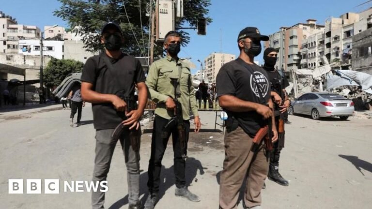 Hamas mobilises fighters as fears of internal violence mount