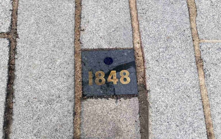 What Connects the Paris Commune and the George Floyd Uprising?