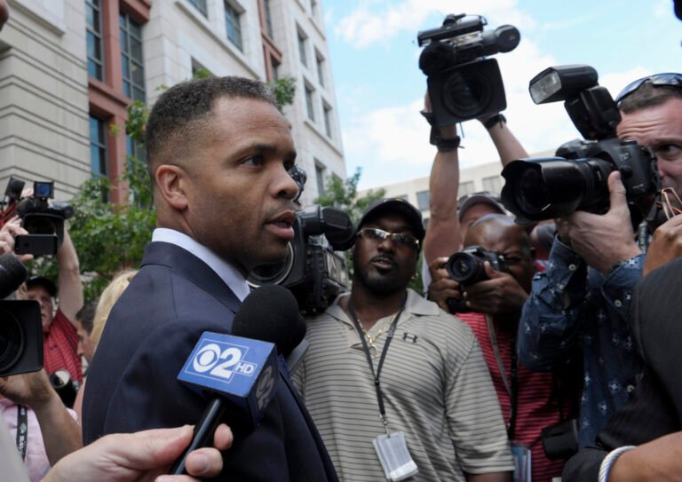 Jesse Jackson Jr. to launch bid for his old seat