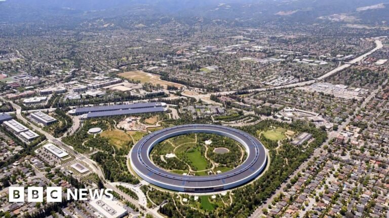 A tangled web of deals stokes AI bubble fears in Silicon Valley