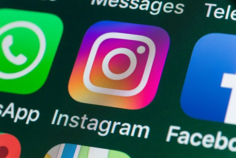 Instagram rolls out custom icons … but only for teens