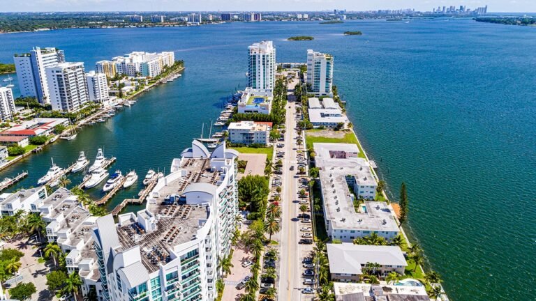 Aging Florida condos stand out as redevelopment gold mines for homeowners