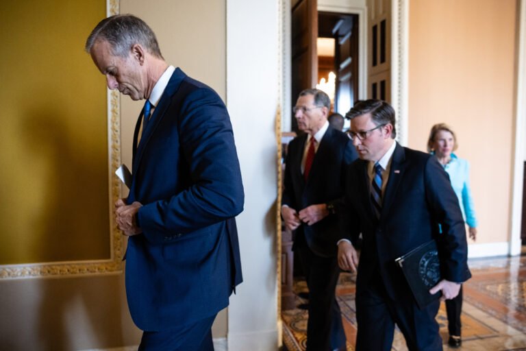Republicans are in disarray 1 week into the shutdown