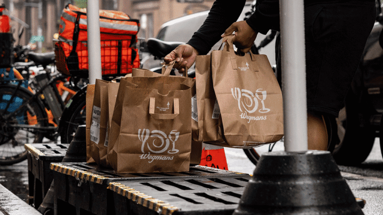 DoorDash launches emergency food aid as SNAP shutdown threatens millions